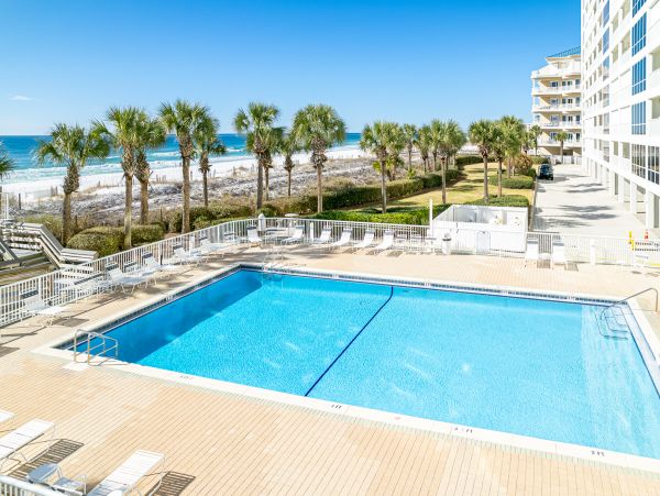 Experience the Ultimate Destin Vacation Rental with Stunning Gulf Views!