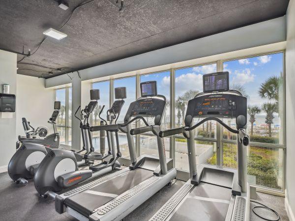 Experience the Ultimate Destin Vacation Rental with Stunning Gulf Views!