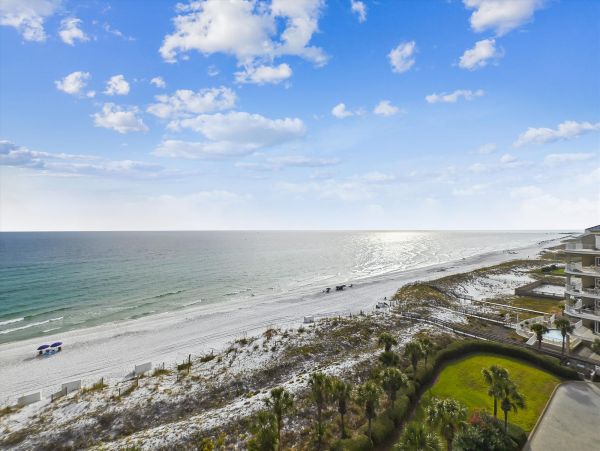 Experience the Ultimate Destin Vacation Rental with Stunning Gulf Views!