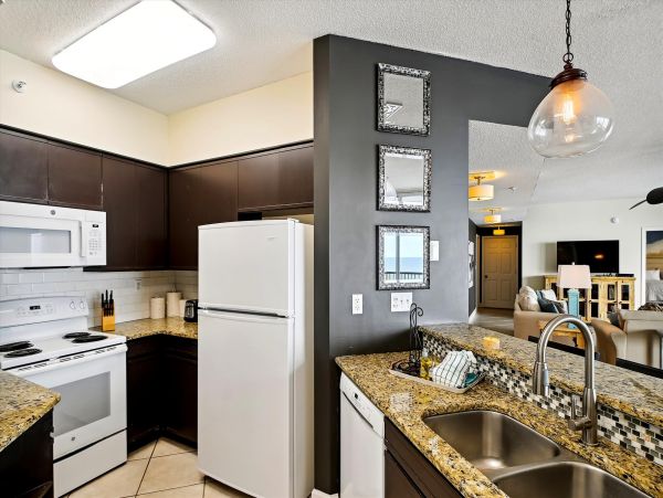 Experience the Ultimate Destin Vacation Rental with Stunning Gulf Views!