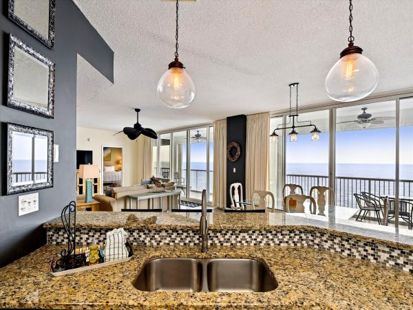 Experience the Ultimate Destin Vacation Rental with Stunning Gulf Views!