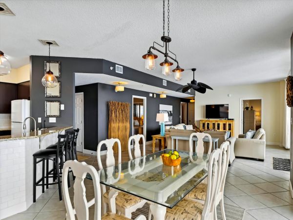 Experience the Ultimate Destin Vacation Rental with Stunning Gulf Views!