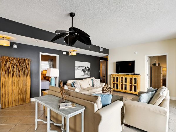 Experience the Ultimate Destin Vacation Rental with Stunning Gulf Views!