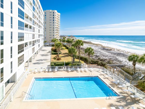 Experience the Ultimate Destin Vacation Rental with Stunning Gulf Views!