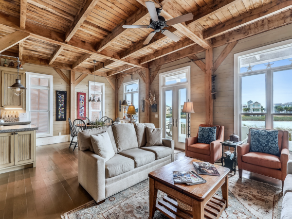 Chic Beach Beauty Stroll to Sand Gulf Views