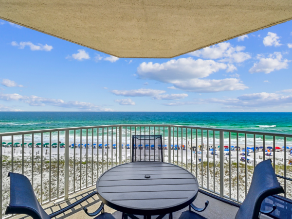DESTIN 3 BEDROOM BEACHFRONT CONDO WITH VIEWS!