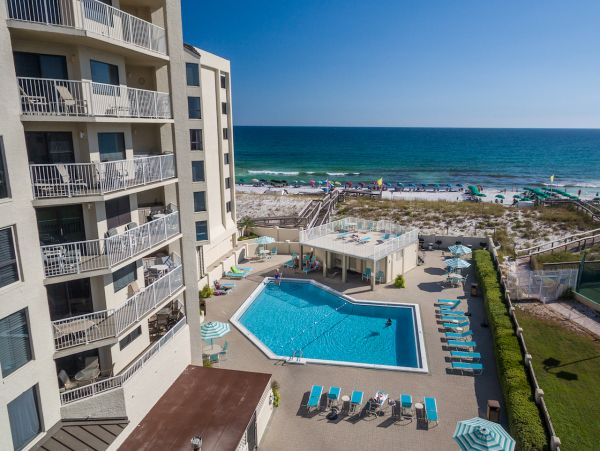 Vacation Condo in Destin Sleeps 9 Guests