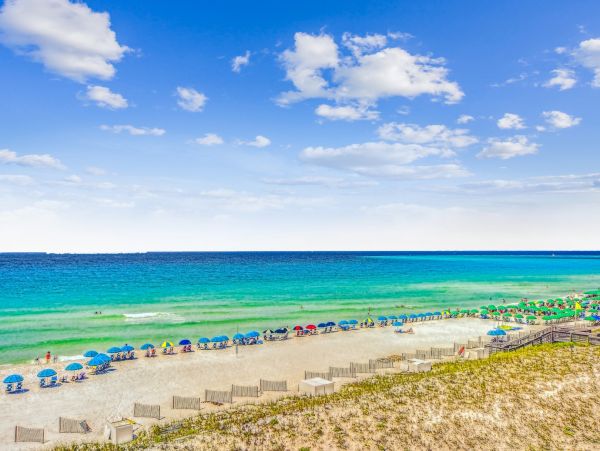 Vacation Condo in Destin Sleeps 9 Guests
