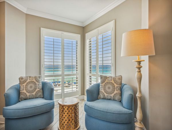 Vacation Condo in Destin Sleeps 9 Guests