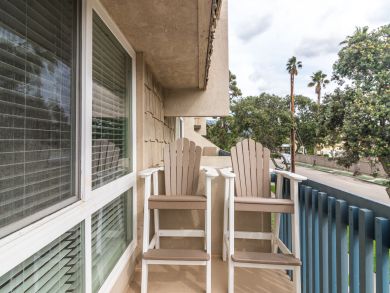 Two Bedroom Walk to Beach Rental Condo in Carpinteria