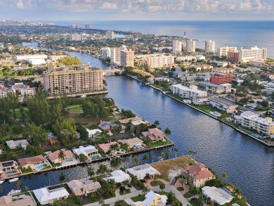 2 Blocks from the Ocean 2 Bedroom Apartment in Pompano Beach