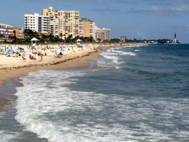 2 Blocks from the Ocean 2 Bedroom Apartment in Pompano Beach