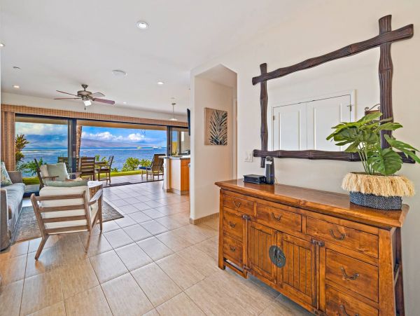 Oceanfront Three Bedroom Vacation Home 15ft From Ocean