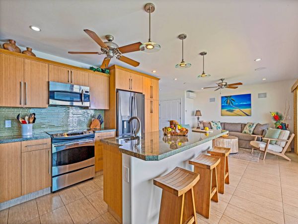 Oceanfront Three Bedroom Vacation Home 15ft From Ocean
