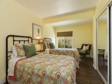 2 Bedroom Santa Barbara Vacation Duplex Sleeps Four Guests