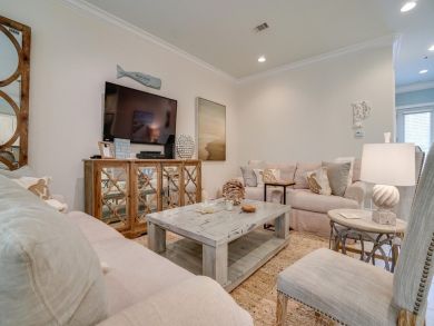 Miramar Beach Four Bedroom Vacation Rental Sleeps Ten Guests