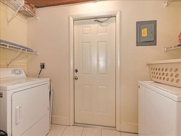 Anna Maria Vacation Duplex Sleeps 4 Guests