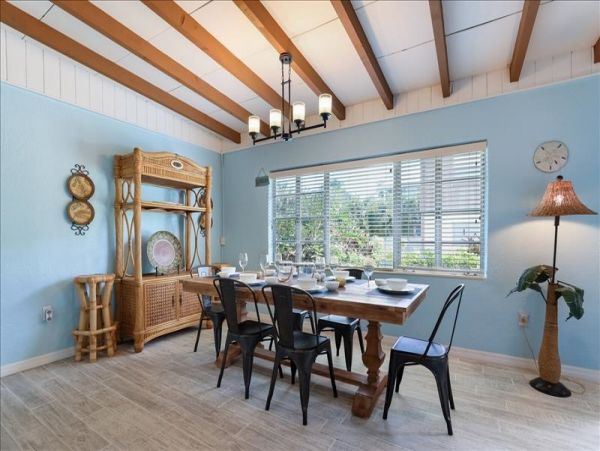Anna Maria Vacation Duplex Sleeps 4 Guests