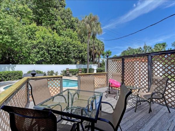 Anna Maria Vacation Duplex Sleeps 4 Guests
