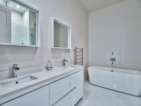 Luxurious 6- Bedrooms Walk to Beach Rental Home in Destin