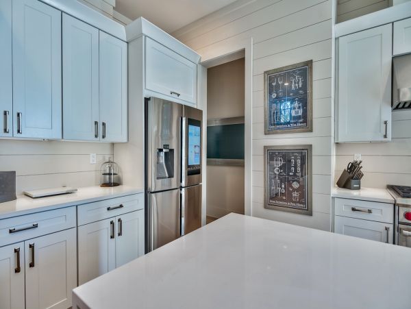 Luxurious 6- Bedrooms Walk to Beach Rental Home in Destin