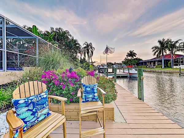 Cape Coral Luxury Vacation Rental Home 4 Bedrooms Sleeps 8