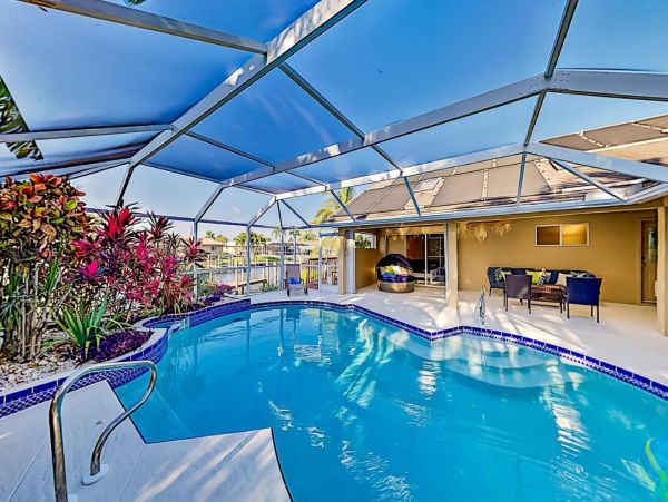 Cape Coral Luxury Vacation Rental Home 4 Bedrooms Sleeps 8