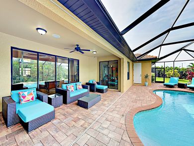 Cape Coral Vacation Rental Home Three Bedrooms Private Pool