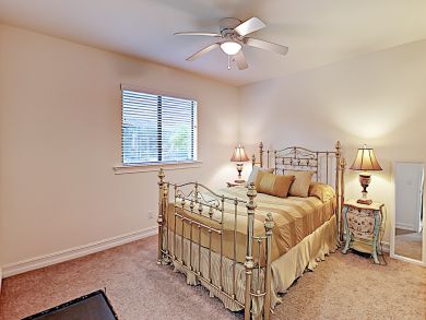 Cape Coral Vacation Rental Home Three Bedrooms Private Pool