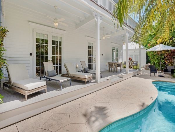 The Florida Keys 4 Bedroom Vacation Home with Private Pool