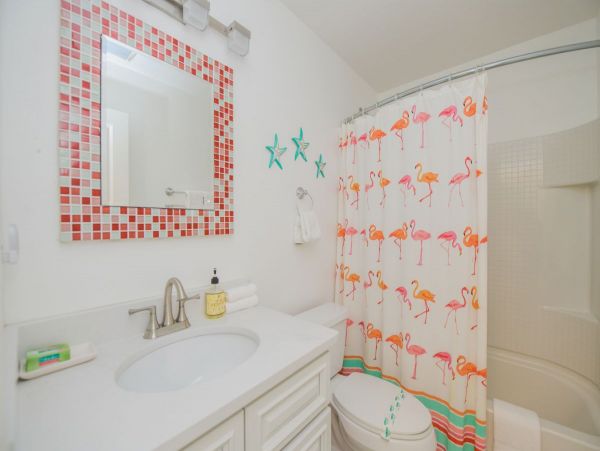 Holmes Beach 2 Bedroom Vacation Duplex with Shared Pool