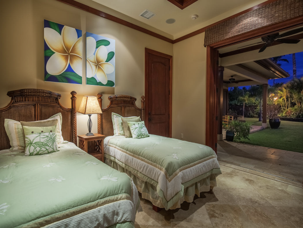Five Bedroom Luxury Rental In Waimea Sleeps 10 Private Pool