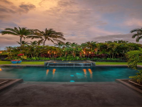 Five Bedroom Luxury Rental In Waimea Sleeps 10 Private Pool