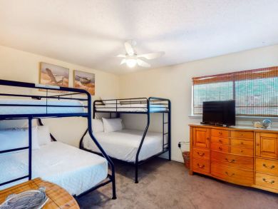 Miramar Vacation Townhome Sleeps 10 Guests