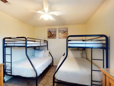 Miramar Vacation Townhome Sleeps 10 Guests