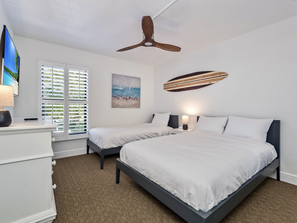 Beachfront Two Bedroom Rental Condo in Captiva