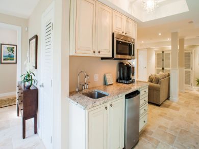 Oceanview Cayman Islands Vacation Rental Sleeps 20 Guests