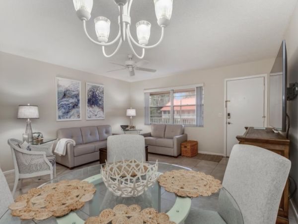 1 Bedroom Sanibel Vacation Condo Pool Beach