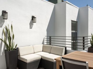 Los Angeles Luxury Vacation Rental Home Four Bedrooms
