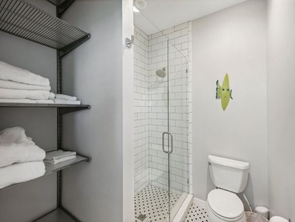 Luxury Longboat Key Monthly Vacation Rental 4-Bedroom Pool Home with Outdoor Kitchen