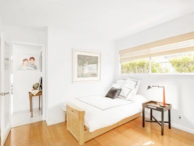 Malibu Four Bedroom Luxury Home with Pool & Spa Sleeps 8