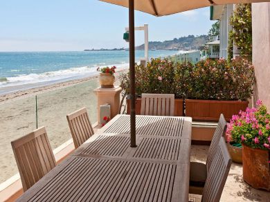 Luxury Oceanfront Vacation Home in Malibu Sleeps Eight Guest