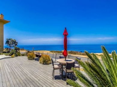Spacious Oceanfront Home with Private Pool