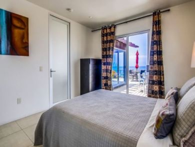 Spacious Oceanfront Home with Private Pool