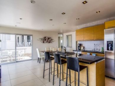 Spacious Oceanfront Home with Private Pool