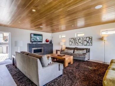 Spacious Oceanfront Home with Private Pool