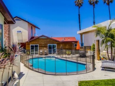 Spacious Oceanfront Home with Private Pool