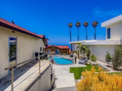 Spacious Oceanfront Home with Private Pool