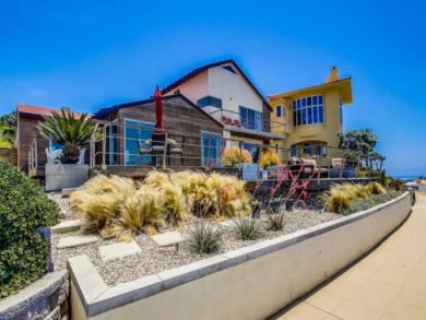 Spacious Oceanfront Home with Private Pool