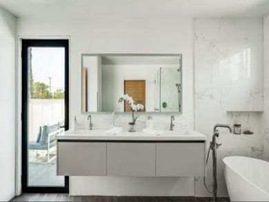Venice Four Bedroom Deluxe Vacation Rental Home Sleeps 8